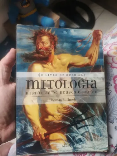 Livro - O Livro de Ouro da Mitologia