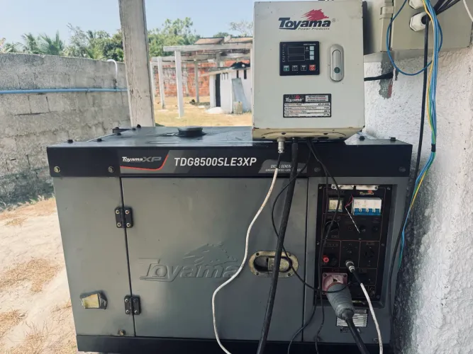 GERADOR TOYAMA DIESEL TRIFÁSICO 380V + ATS AUTOMÁTICO - OPORTUNIDADE