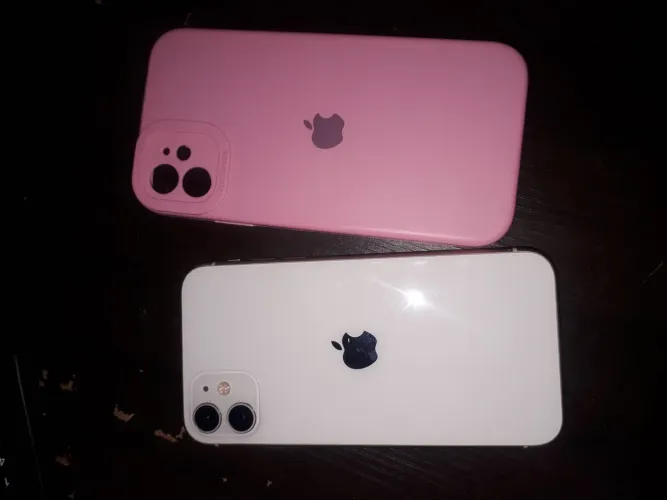 iPhone 11 semi novo