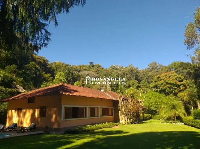 Casa para alugar, 360 m² por R$ 7.830,00/mês - Barra do Imbuí - Teresópolis/RJ