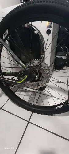 Bicicleta oggi 7.4 2026 suspensão AR