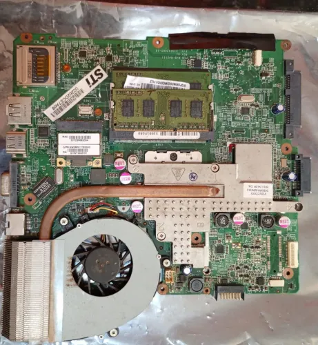 Placa Mãe Notebook STI IS 1423G / 1422 + Core i3 380M + 4gb de RAM (2x2gb) + cooler