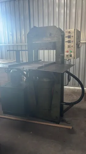 Prensa hidraulica de borracha 500 x 500 (pistão de 400mm)