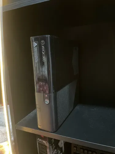 Xbox 360 slim 120 Jogos aurora 