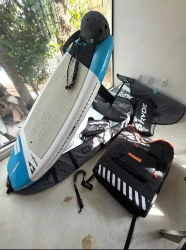 Equipamento completo de wingfoil