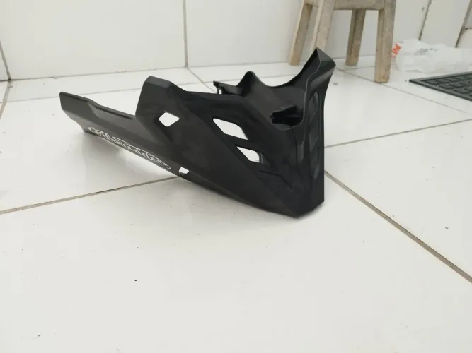 Vendo spoiler para cb 300f e Twister