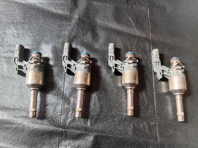 Kit 4x  bicos injetor jeep renegate 1.3 turbo. 2022 a 2025  n01<br>95400r1120 original n:01<br>