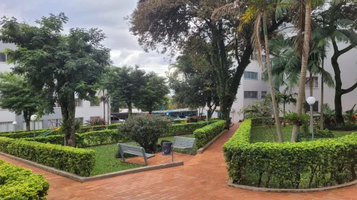 Apartamento com 3 dormitórios para alugar, 73 m² por R$ 2.000,00/mês - Coqueiral - Cascave