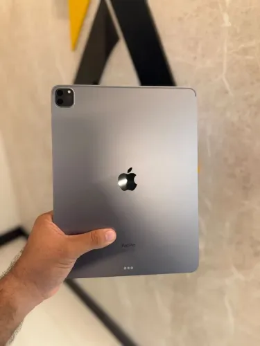 iPad Pro M2 12 polegadas 256GB wifi / Space gray / Seminovo