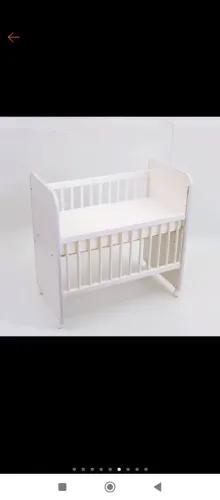 Vende mini Berço Moisés semi novo pouco usado