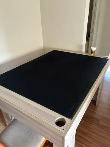 Mesa de jantar 6 lugares 153x103 cm com tampo reversível - ótimo estado