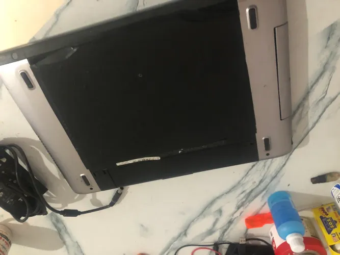 Notebook Dell ( vostro 3560 i5) 
