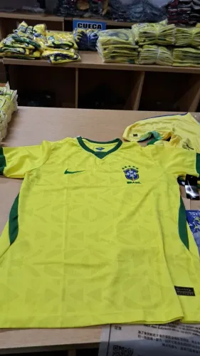 Camisa do Brasil/ símbolo bordado!