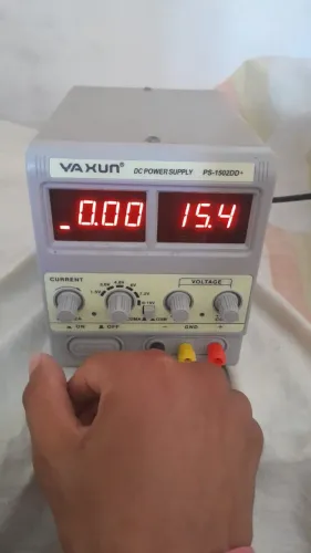 Vende-se "fonte de bancada" Fonte De Alimentação Yaxun 1502dd+