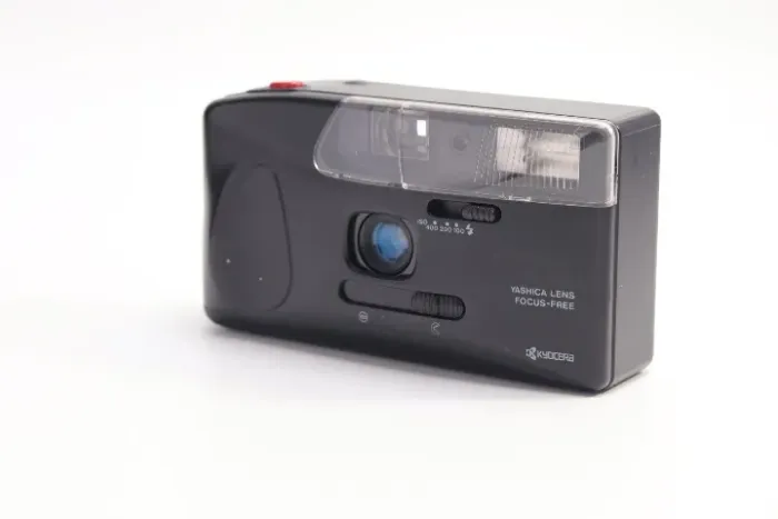 Câmera Analógica Yashica YK-35 35mm - Para Manutenção/Conserto ou Decoração