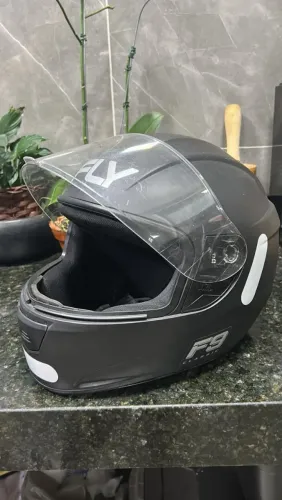 Capacete Fly F9 usado