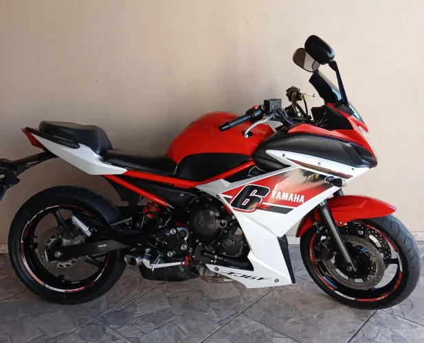 XJ6F