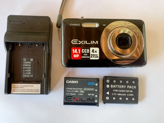 Câmera digital Casio Exilim 14.1mp - Leia a descrição