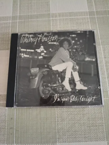 Whitney Houston - I'm Your Baby Tonight