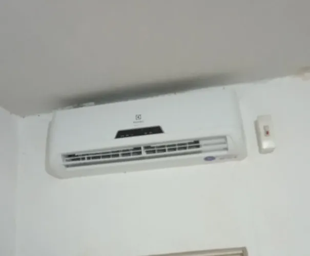 ESTOU VENDENDO AR-CONDICIONADO E TV 32 POLEGADAS!!! 
