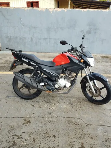 Vendo moto Yamaha Factort