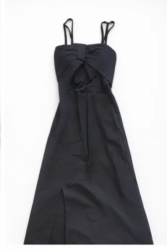 Vestido preto midi