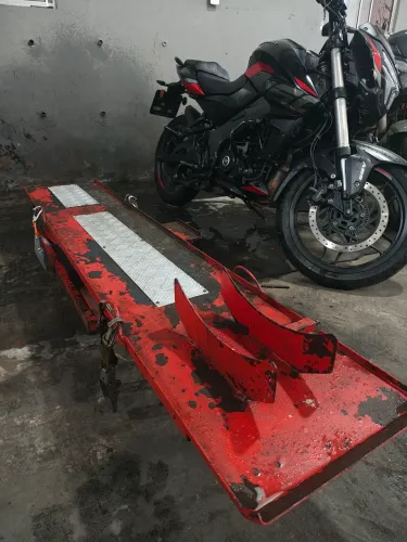 ELEVADOR HIDRÁULICO PARA MOTOS