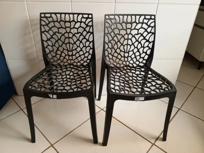 DESAPEGO 2 CADEIRAS DESIGN ELEGANTE