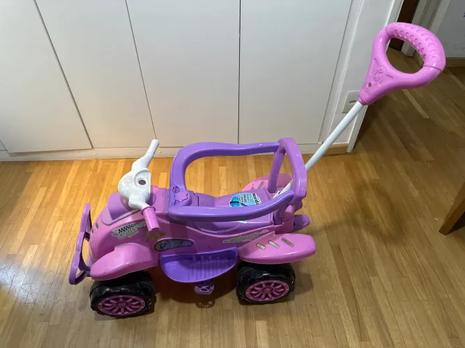 Carrinho de passeio bebê