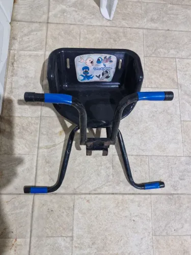 Cadeirinha dianteira para criança 