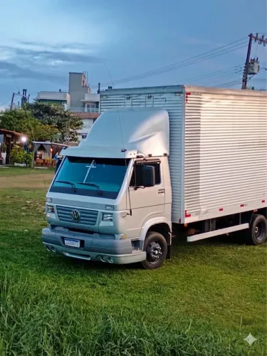 FRETES E MUDANÇAS 