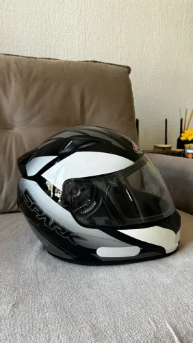 Capacete EBF Spark (Tamanho 60)