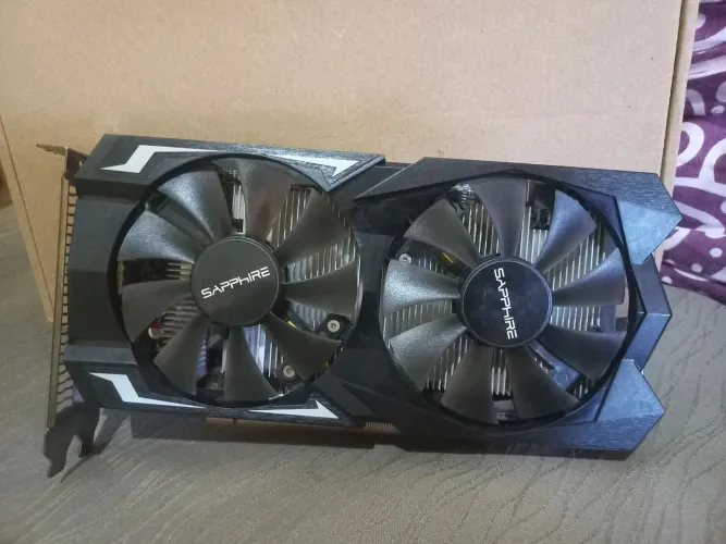 Rx560 4g (com defeito)