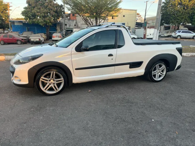 Peugeot Hoggar Escapade 1.6 Flex 16V 2P 2011