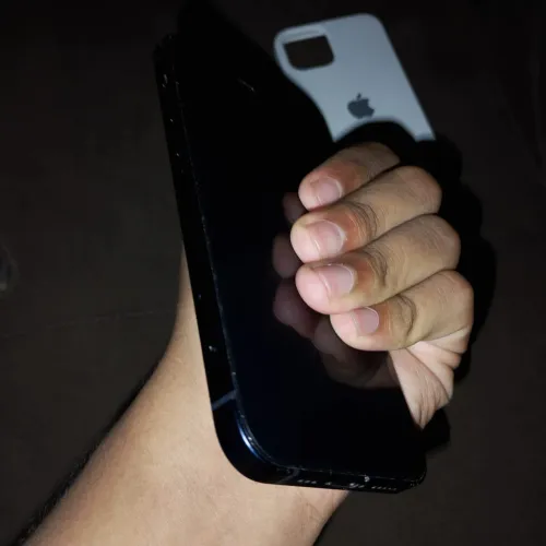 iPhone 12