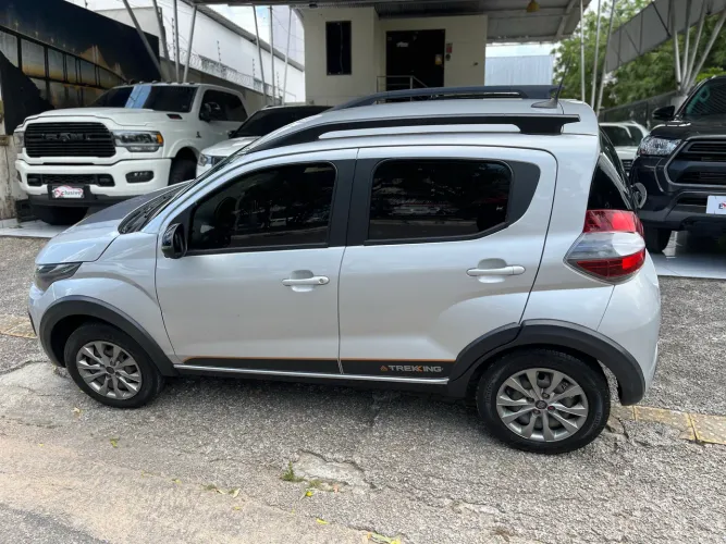 Fiat Mobi Trekking 1.0 Flex 5P 2025