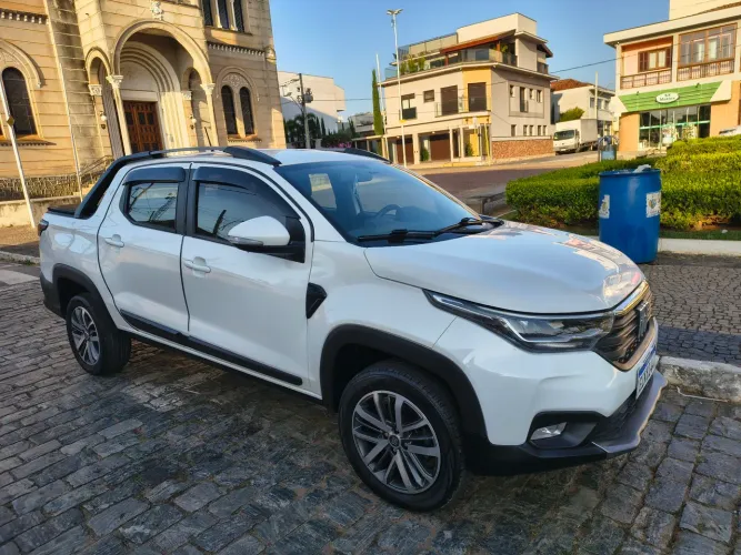 Fiat Strada Volcano 1.3 Flex 8V CD 2021