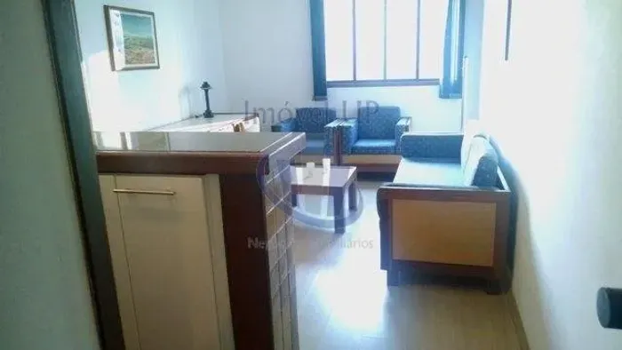 Flat no Jardins/ PACOTE R$4.500,00 contrato normal de aluguel.