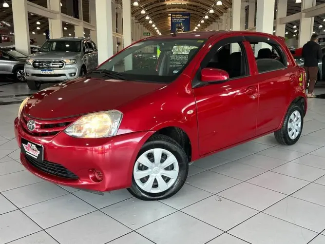Toyota Etios X 1.3 Flex 16V 5P Mec. 2015