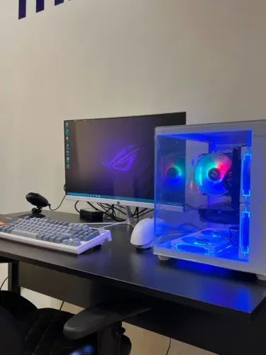 PC GAMER DISPONÍVEL - GABINETE AQUÁRIO BRANCO