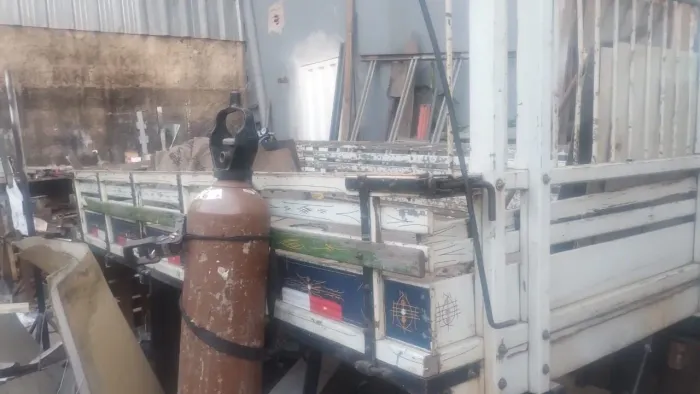 Carroceria caminhão KIA BONGO