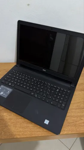 Notebook Dell Inspiron 15 5566-A10P, com 1 TB de armazenamento