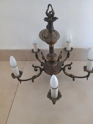 Lustre antigo teto