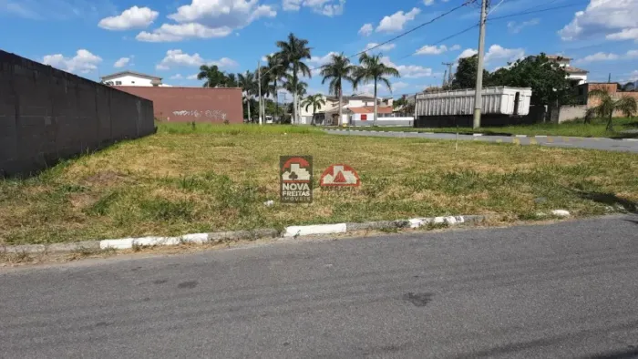 Venda de Terreno de Esquina no Residencial e Comercial Laerte Assumpção - Pindamonhangaba/