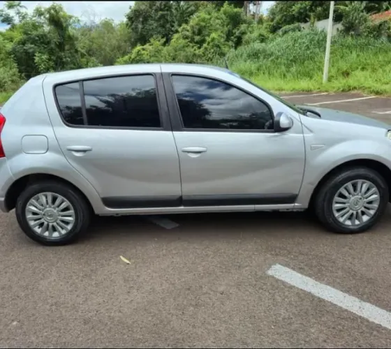 Renault Sandero Expression Hi-flex 1.6 8V 5P 2011
