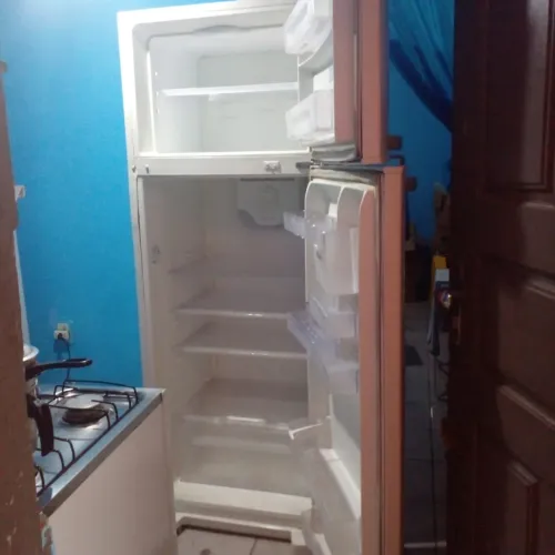 Vendo geladeira Eletrolux