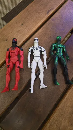 Marvel Legends Hasbro - Spider-man Homem Aranha - Scarlet, Future Fundation e Big Time