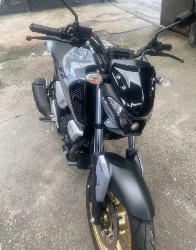 Vendo FZ15 Impecável