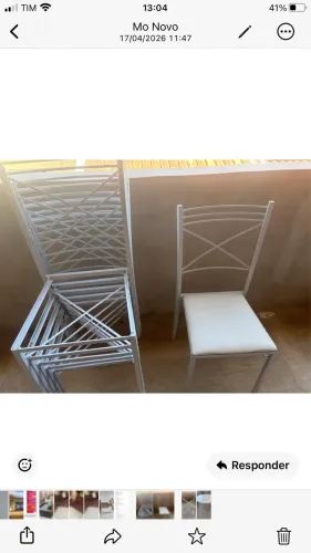 Mesa e cadeiras para evento