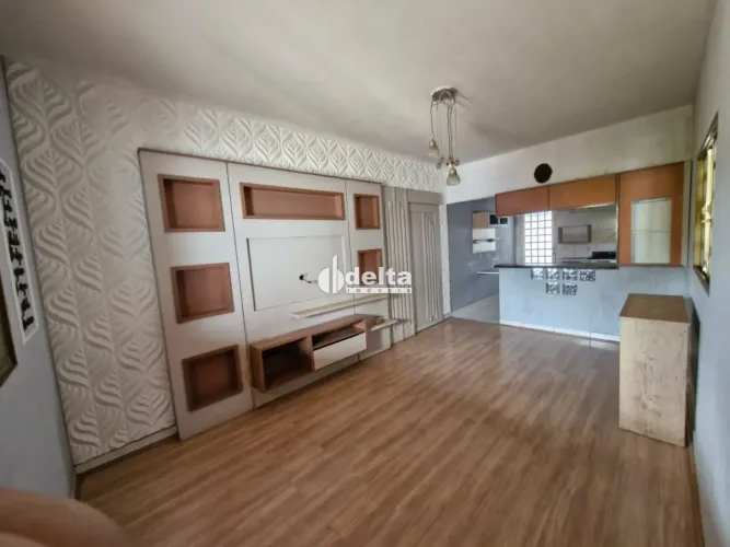 Casa com 2 quartos sendo 1 suite disponível para venda no bairro Jardim Europa em Uberlând